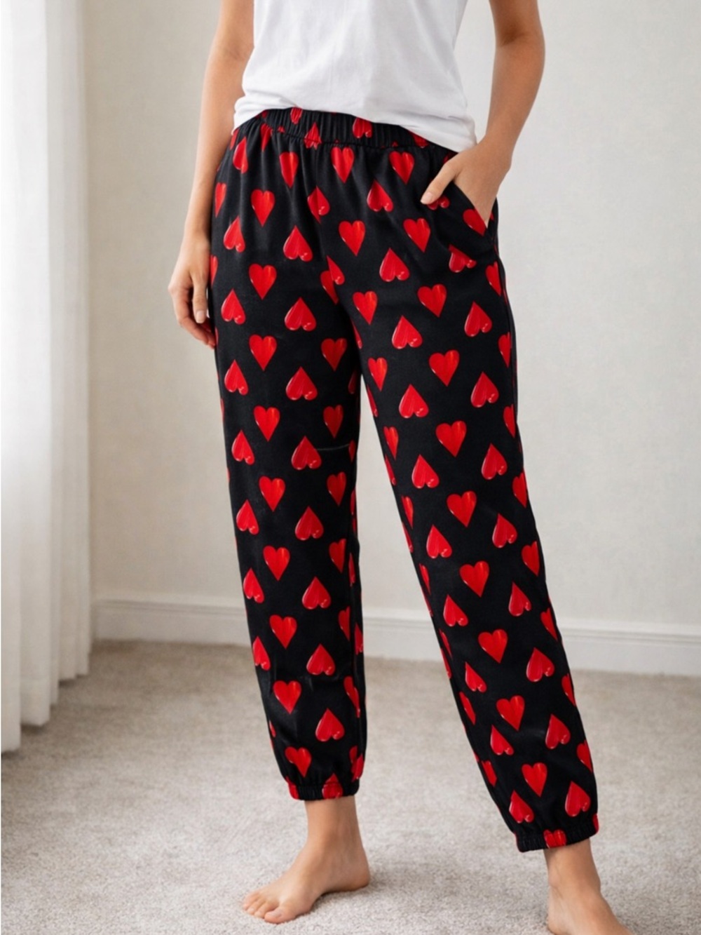 Victoria’s Secret Heart Print Pajama Pants Black Red Lounge L‎ Pockets